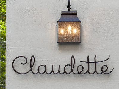 Claudette design french lettering restaurant script