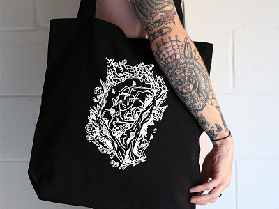 Spider tote bags
