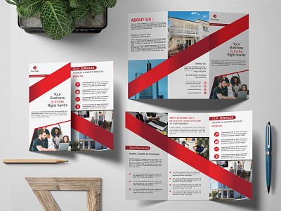 Trifold real estate brochure