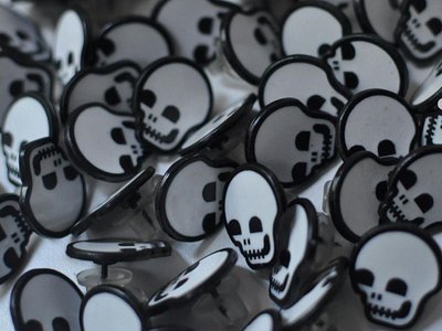 SKULL PIN