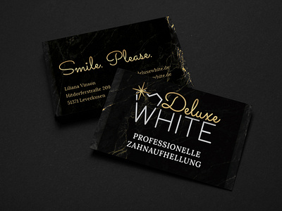 Logo Deluxe White businesscard logo typography