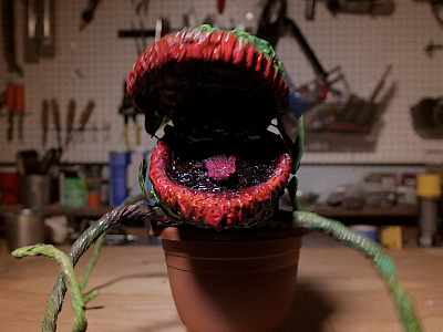 Feed Me 3 audrey ii little shop of horrors puppet video