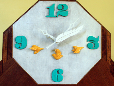 Bird Clock clock feather pompadour