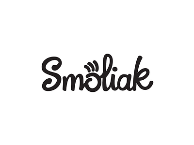 Smoliak - Tasty custom-made logo for foodbloger