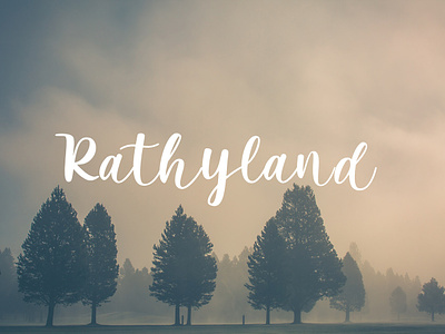 Rathyland  - Free Modern Calligraphy Font