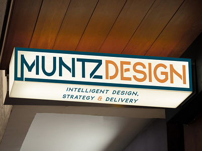 MUNTZ wordmark sign