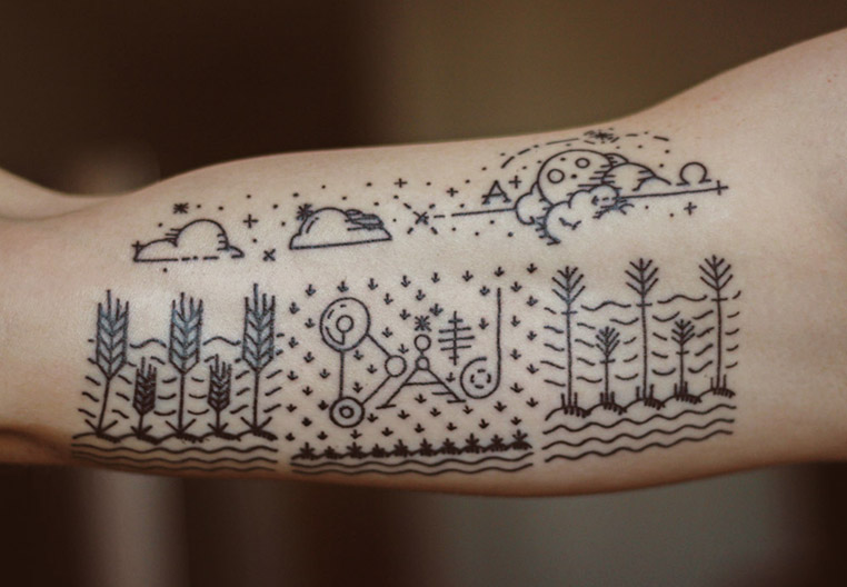 Ronatattoosdesignscom  Time tattoos Cloud tattoo Tattoos