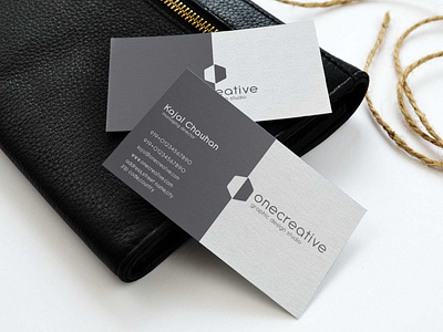 Free Realistic Business Card Mockup