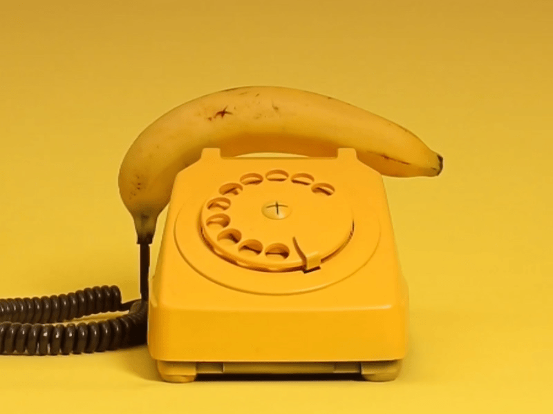 Hello Bananaaaaaa animation banana gif loop motion design phone wtf yellow