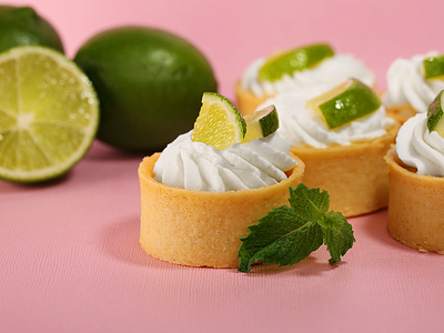 Key Lime Mini Tart adobe photoshop canon 100mm f2.8 canon 5d mark iii color food food and drink food photography food styling