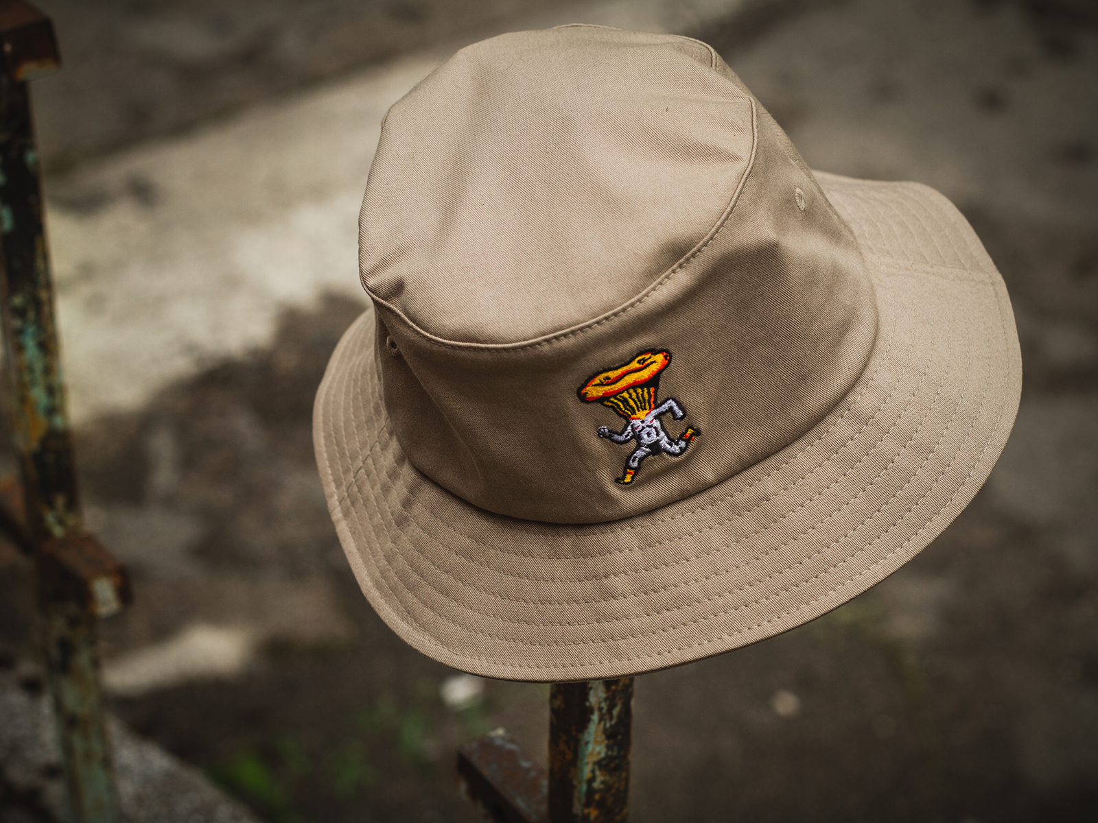 dream character bucket hat