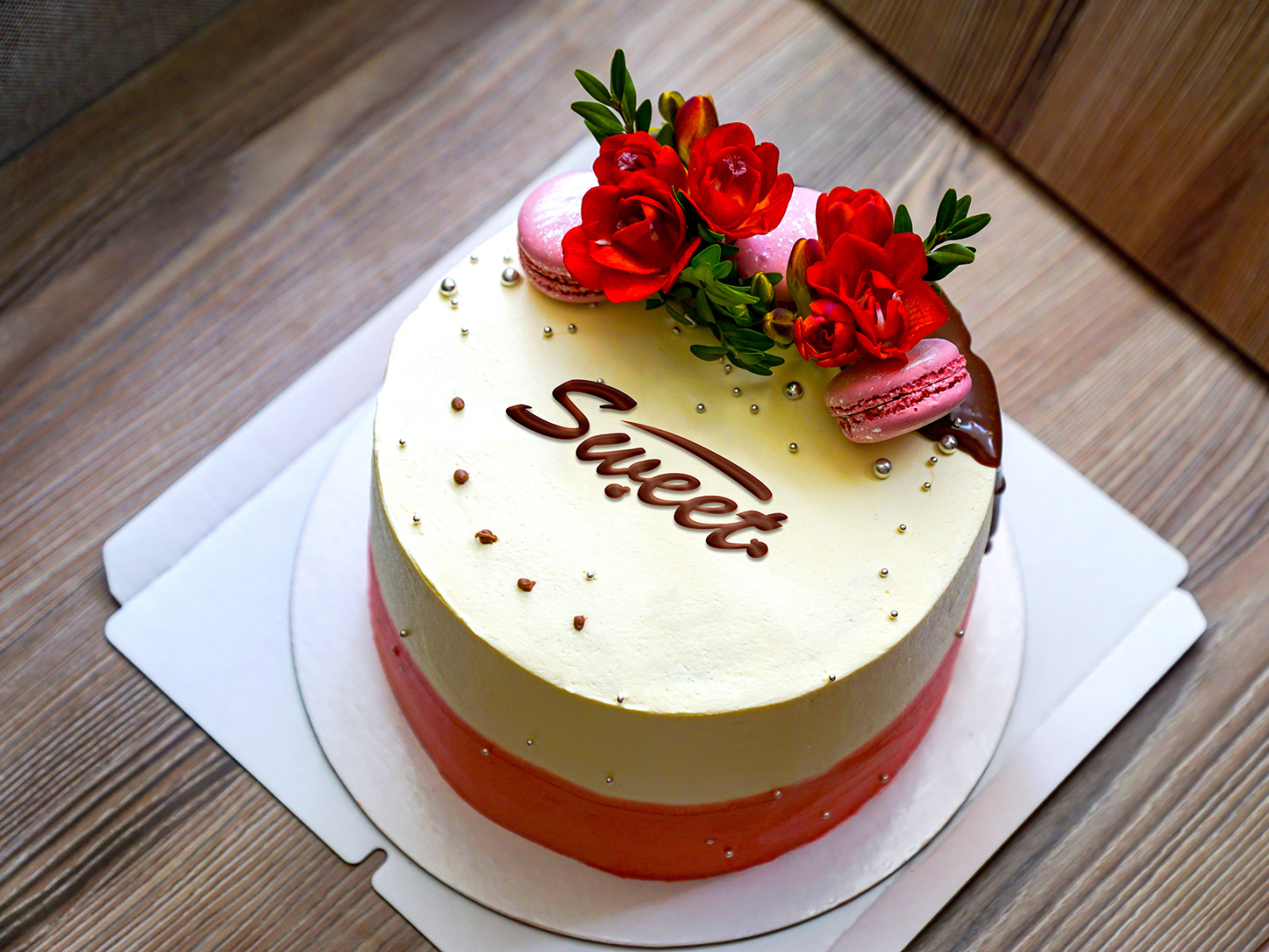 Free Birthday Cake Mockup PSD Template by Mockup Den on