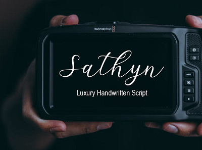 Sathyn Luxury Handwritten Script Free Font font font design fonts freebie typography