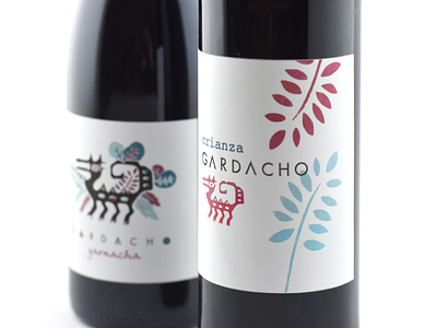 Gardacho illustration label labeldesign ornaments packaging redisign wine wine label