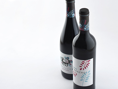 Gardacho illustration labeldesign ornaments packaging redesign wine winelabel