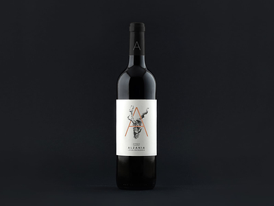 Syrah bottle label design minimalist packaging wine