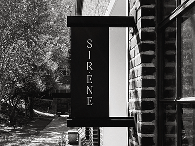 Sirène Signage