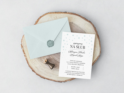 Wedding invitations with dots