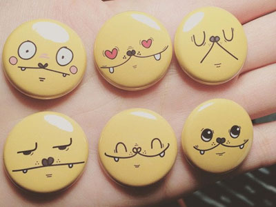 Emoticats badges cats emoticons pins