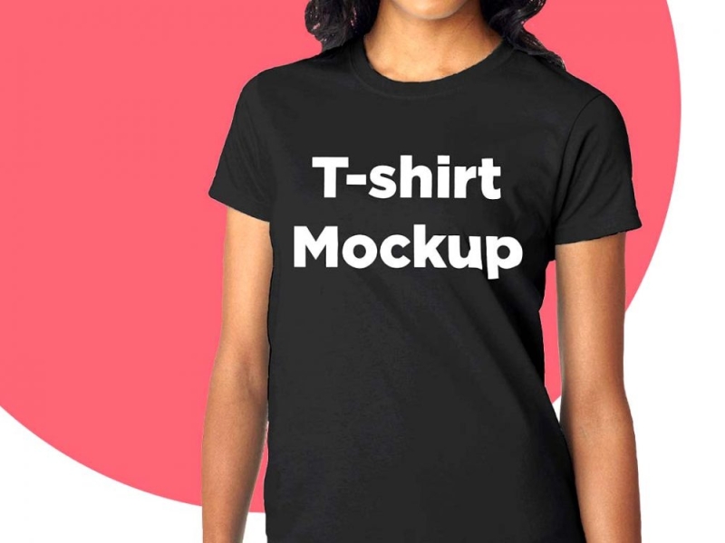 Free Girl Wearing T Shirt Mockup Mockuptree