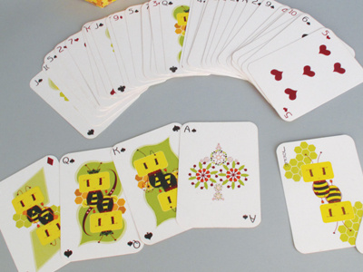 Design Set Of Bee Charm Playing Cards bee card design golden pattern playing poker