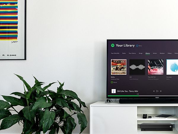 Spotify on Xbox by Stephen Calvillo on Dribbble