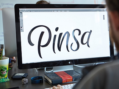 Pinsa Lettering Process