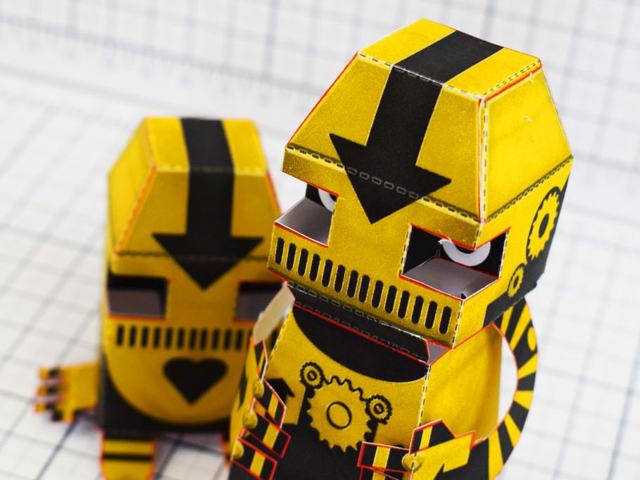 Paper Toy Robots - Clink & Klank (close up) by Alex Gwynne - Paper ...