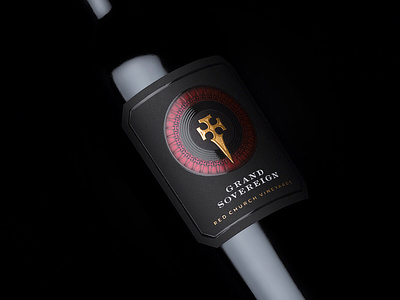 grand sovereign wine label design