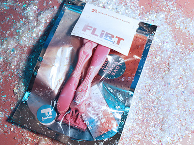 Flirt Razors | Brand & Packaging