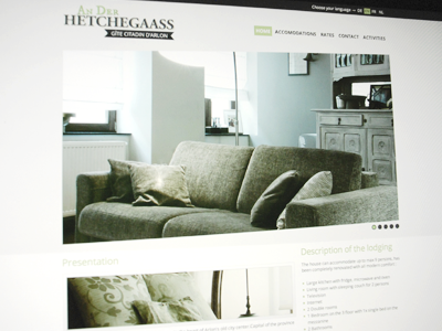 An der Hetchegaass - Online ! clean cottage dark grey gite green grey hotel light minimalist texture warm