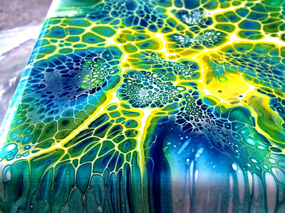 Perfect bloom with my pouring medium ~ Acrylic pour painting ~ # by Fiona  Art on Dribbble