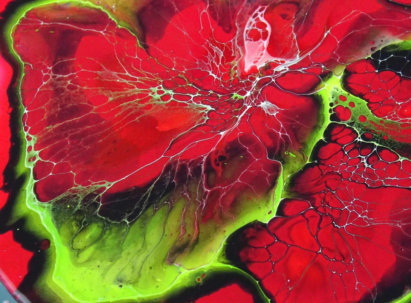 Fluid Art Red