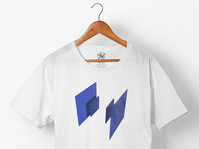 Figure n°/ T-shirt design ( blue edit )