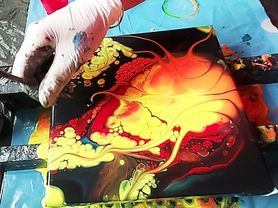 OPEN CUP ACRYLIC POURING