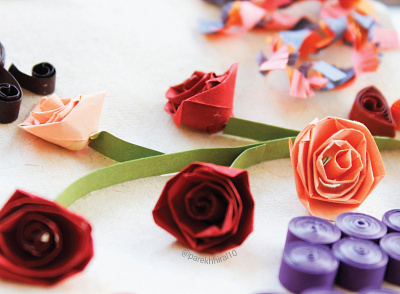 Nature! So silent yet so vibrant!❤ detailed flowers illustration quilled paper art quilling roses