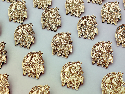 黑 DARK HORSE 馬 enamel pin