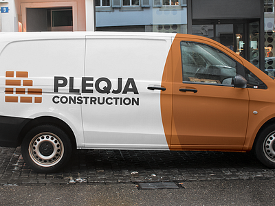 PLEQJA CAR