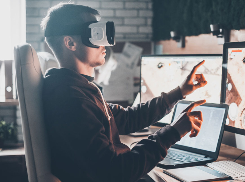 Hire VR Developer Expert Virtual Reality Developers India by Teresa