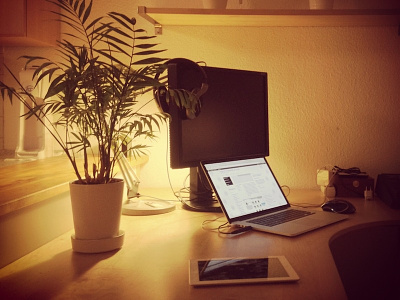 Home Office 2010-13 apple desk desktop home home office ipad mac macbook minimalism office photo workspace