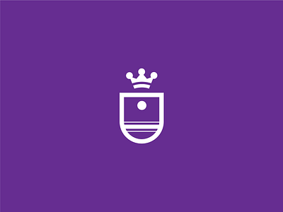 Royal Pocket | Logo art branding crown design illustration logo minimal pocket royal vector