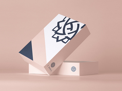 V.ROSA BRAND IDENTITY package box flower identity clean minimal kapor brand design logo hunapstudio hunap illustration