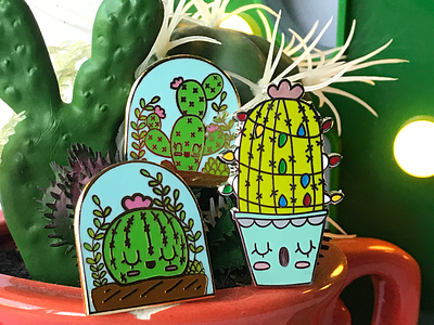 I love cactus plants! Decided to make them into lapel pins. cactus cute doodle drawing illustrations kuwaiti plants