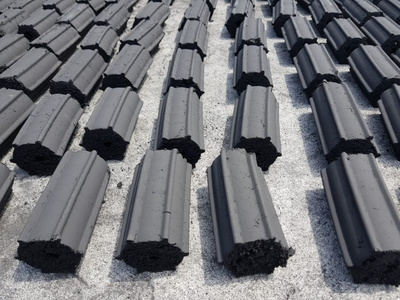 How to choose briquettes manufacturers Charcoal briquettes, Pillow shaped