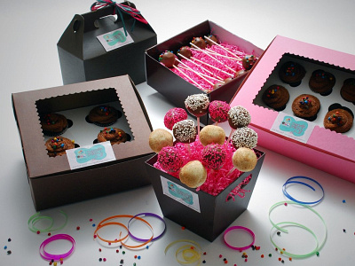 CUSTOM CUPCAKE BOXES