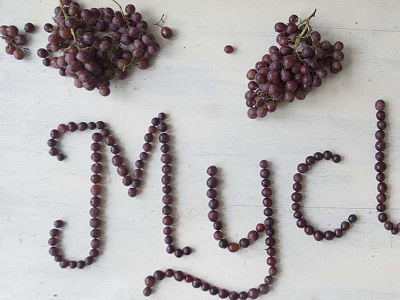 Grapes food lettering script typography