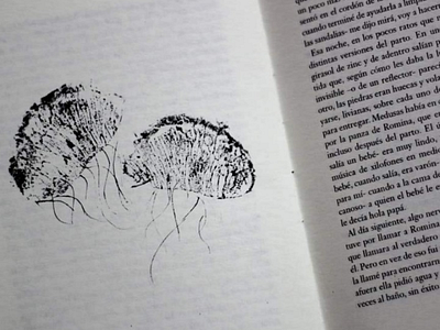 Plaqueta Editorial - Ilustración editorial ilustración medusas