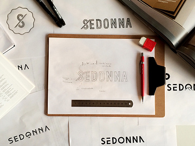 Sedonna // Logo Studies branding design identity industriahed logo marca sedonna