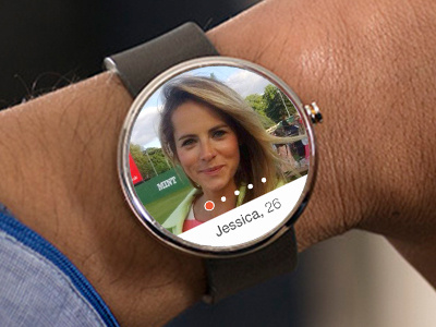 Tinder for Moto 360