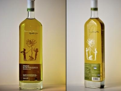 Bonum Terrae Olive Oil Packaging design bottle brandbees clean food glass greek minimalistic oil olive organic transparent